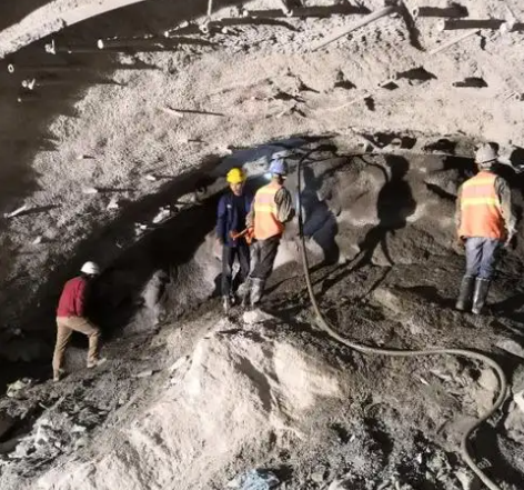 海门拱顶带模注浆料的施工流程及注意事项